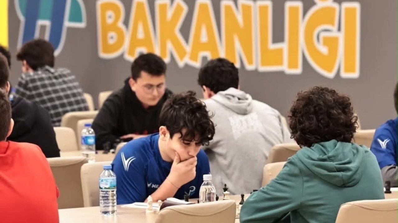 Satrançın kalbi Denizli’de atmaya devam ediyor