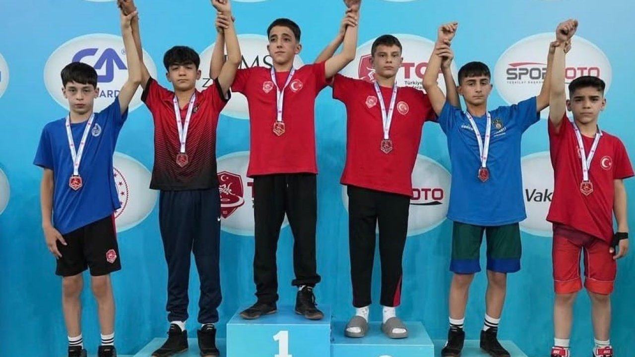 İl Müdürü Öztürk’ten Türkiye Şampiyonu Yaman’a kutlama
