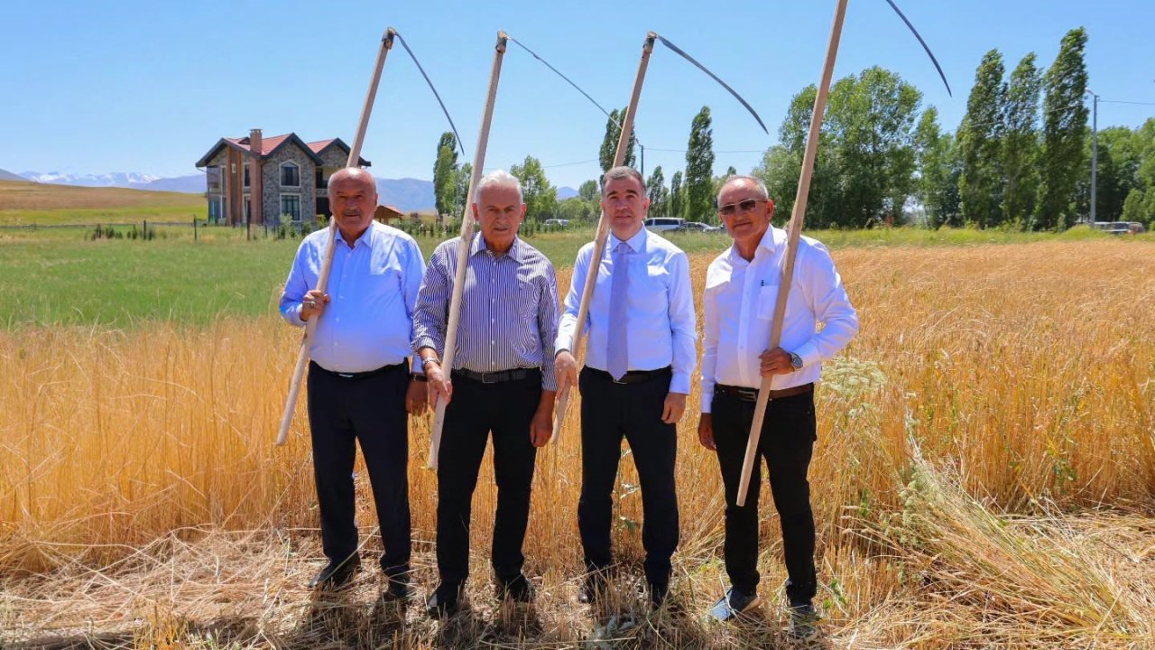 Binali Yıldırım Harman Şenliği programına katıldı