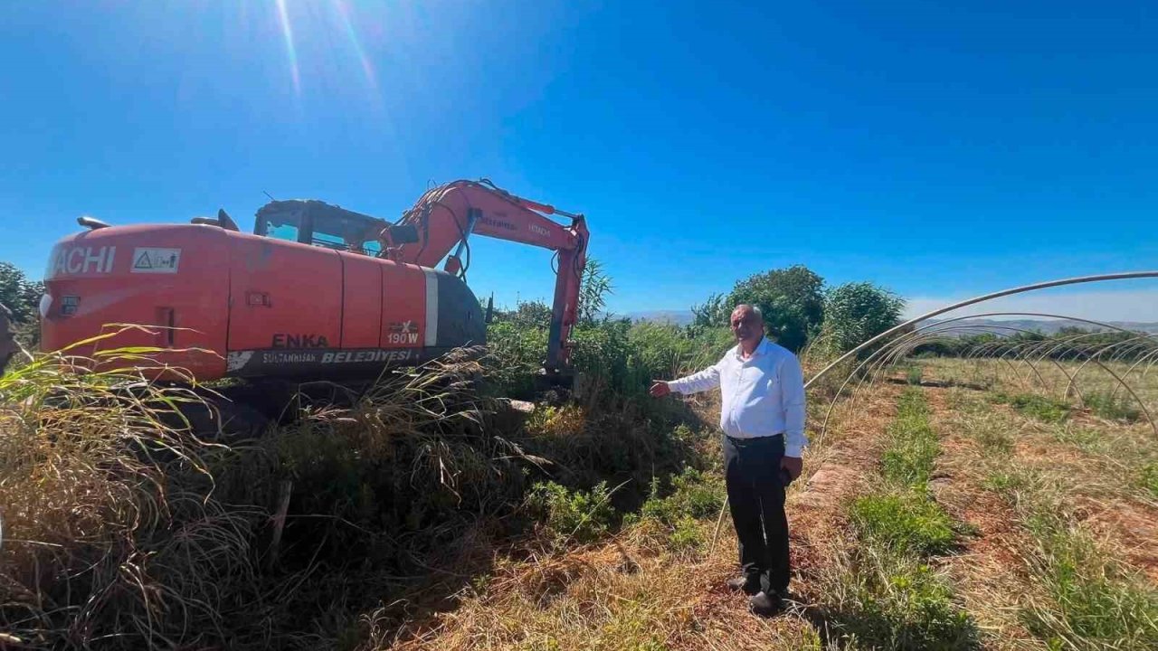 Sultanhisar’da ova yollarında bakım ve onarım çalışmaları sürüyor