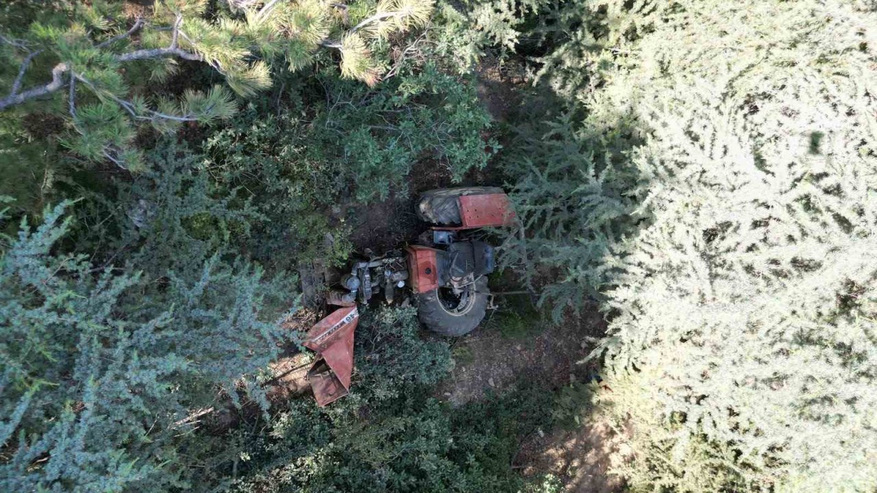 Afyonkarahisar’da 30 metrelik uçurumda can pazarı