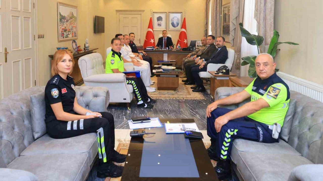Muğla asayiş toplantısı Vali Akbıyık başkanlığında gerçekleştirildi
