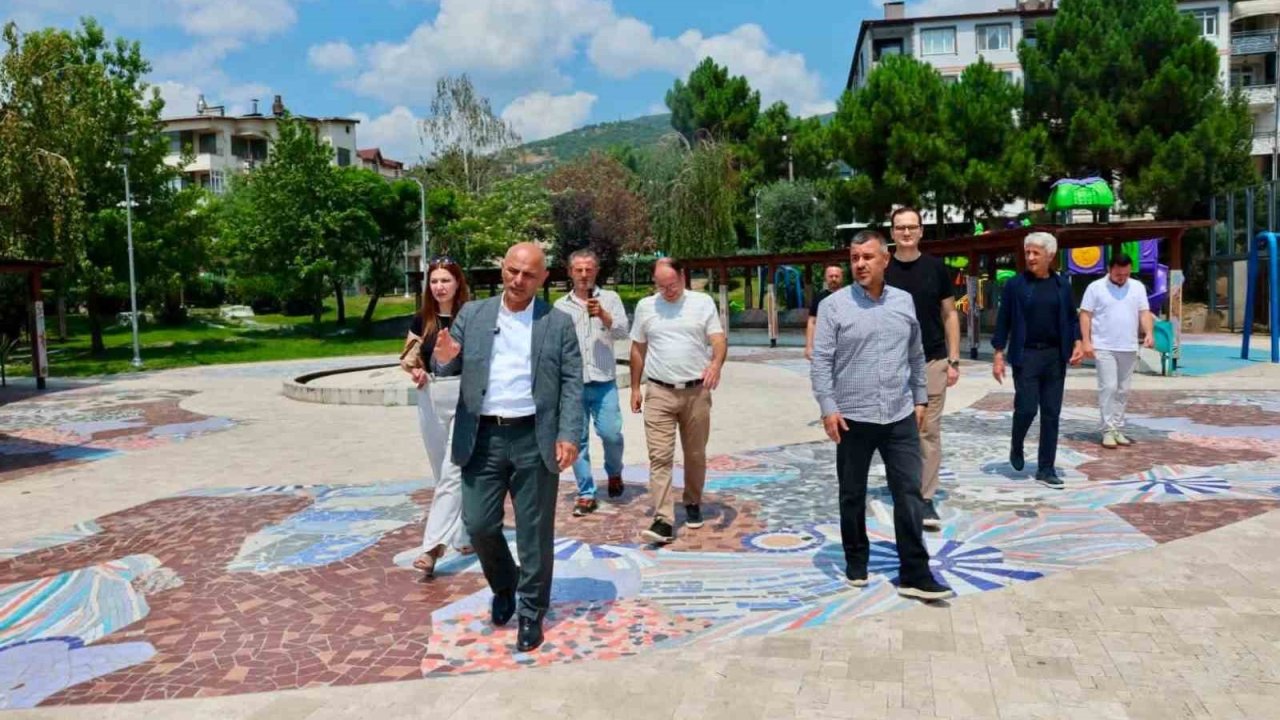 Körfez’de Mehmet Akif Ersoy Caddesi yenileniyor