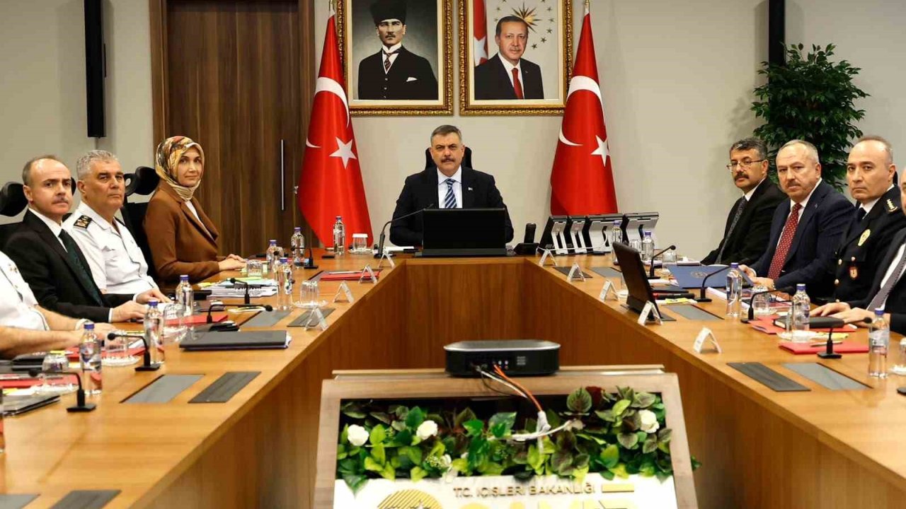İçişleri Bakanı Mustafa Çiftçi, ‘Kaçakçılık ve Organize Suçlarla Mücadele Güvenlik Toplantısı’na başkanlık etti
