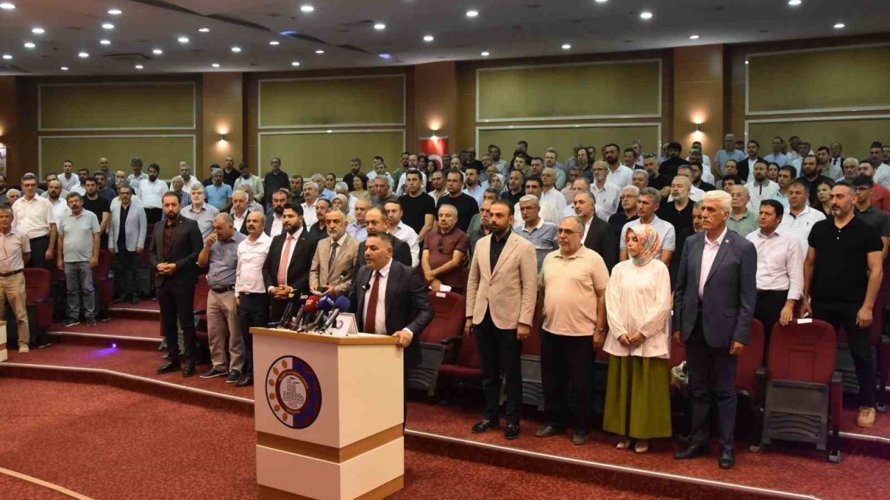 Sadıkoğlu, mücbir sebep mücadelesinde deprem bölgesinin ortak sesi oldu