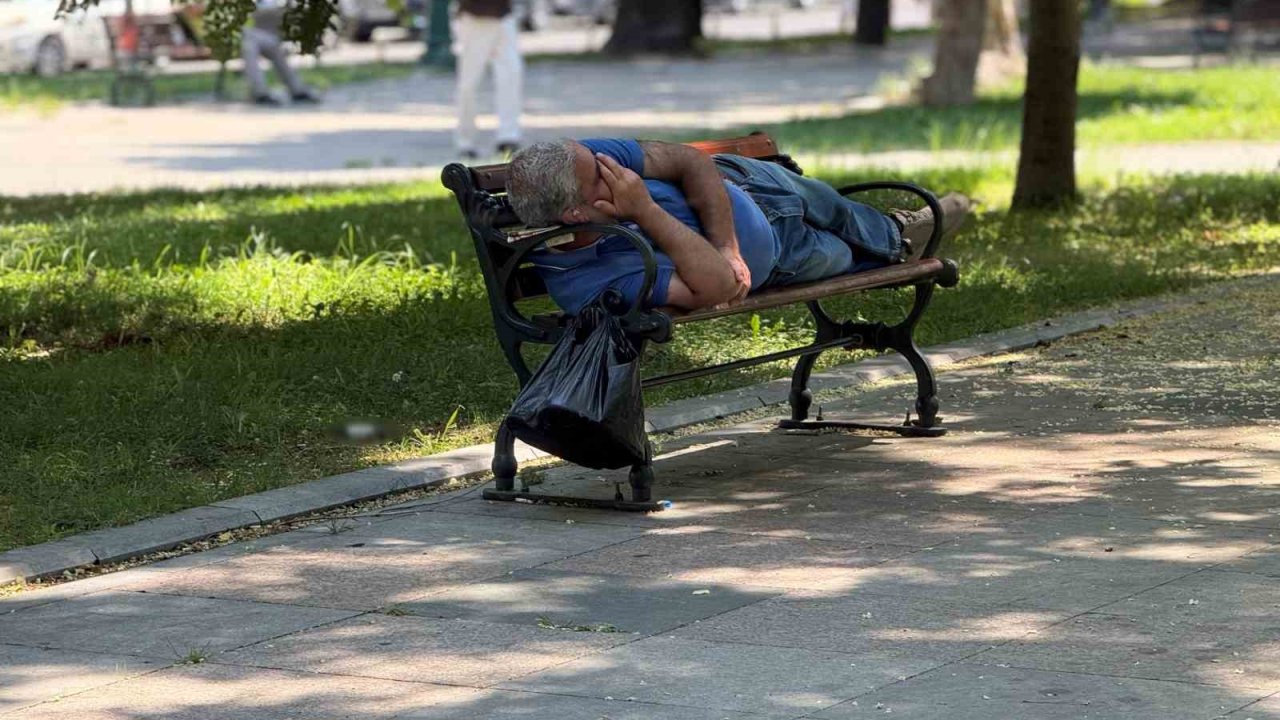 Megakent İstanbul’da sıcak hava ve nem bunalttı