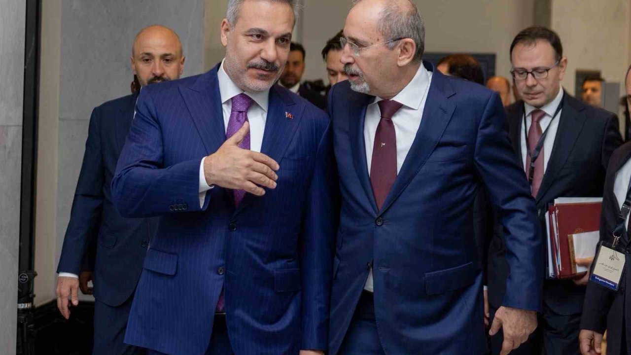 Bakan Fidan, Ürdünlü mevkidaşı Safadi ile görüştü