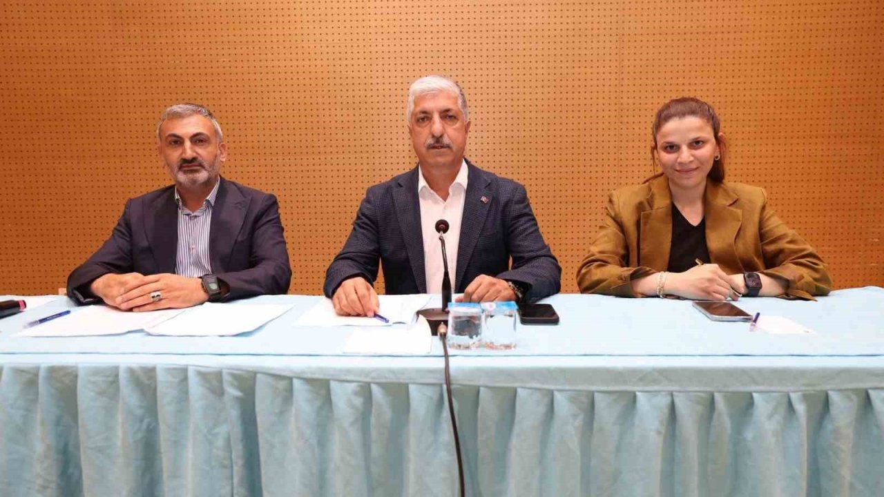 Dilovası meclisinde yatırımlar masaya yatırıldı