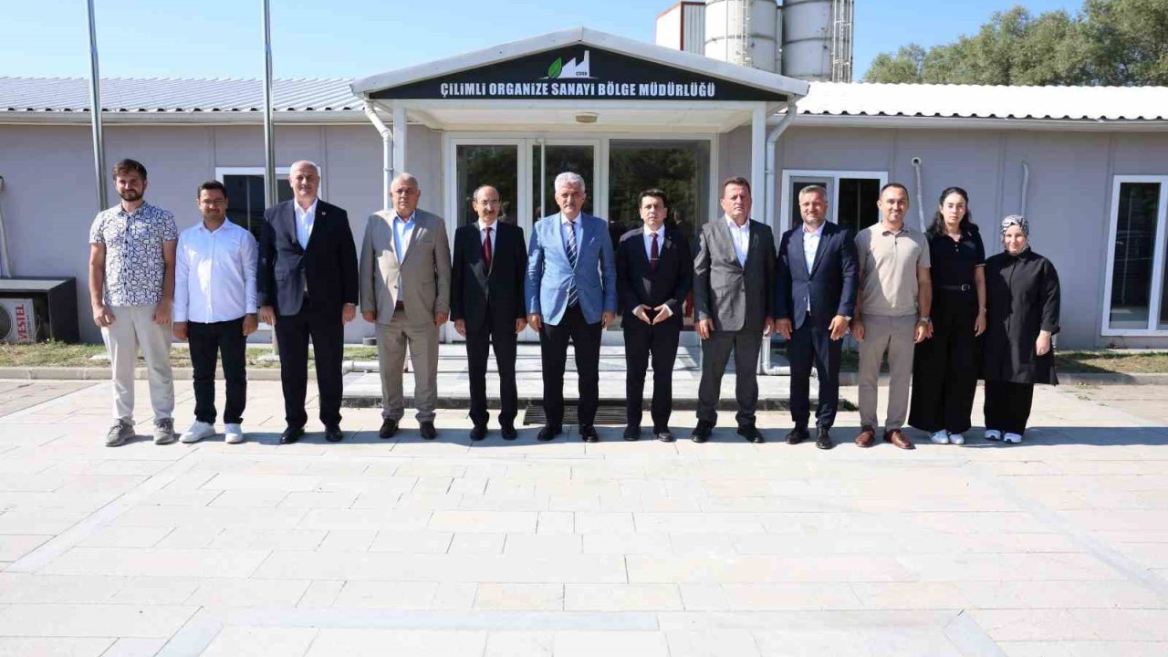Vali Makas Çilimli OSB’de incelemelerde bulundu