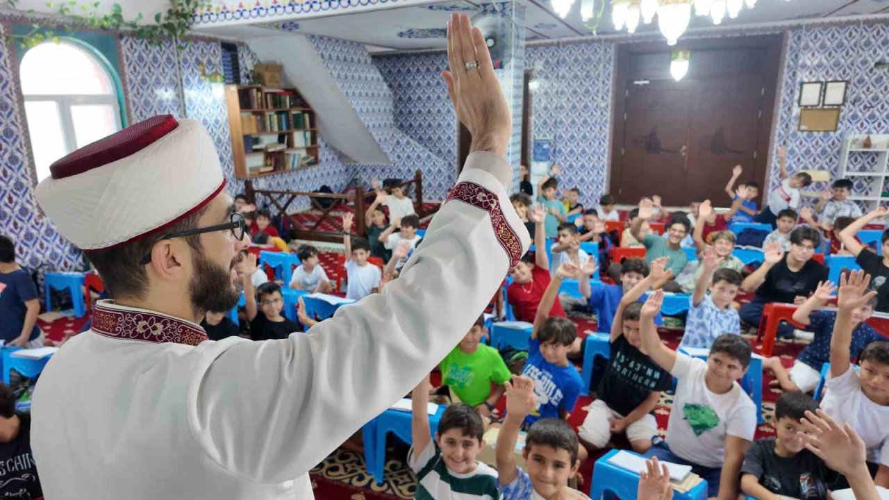 Gönül çarşısı projesiyle cami çocuklarla doldu