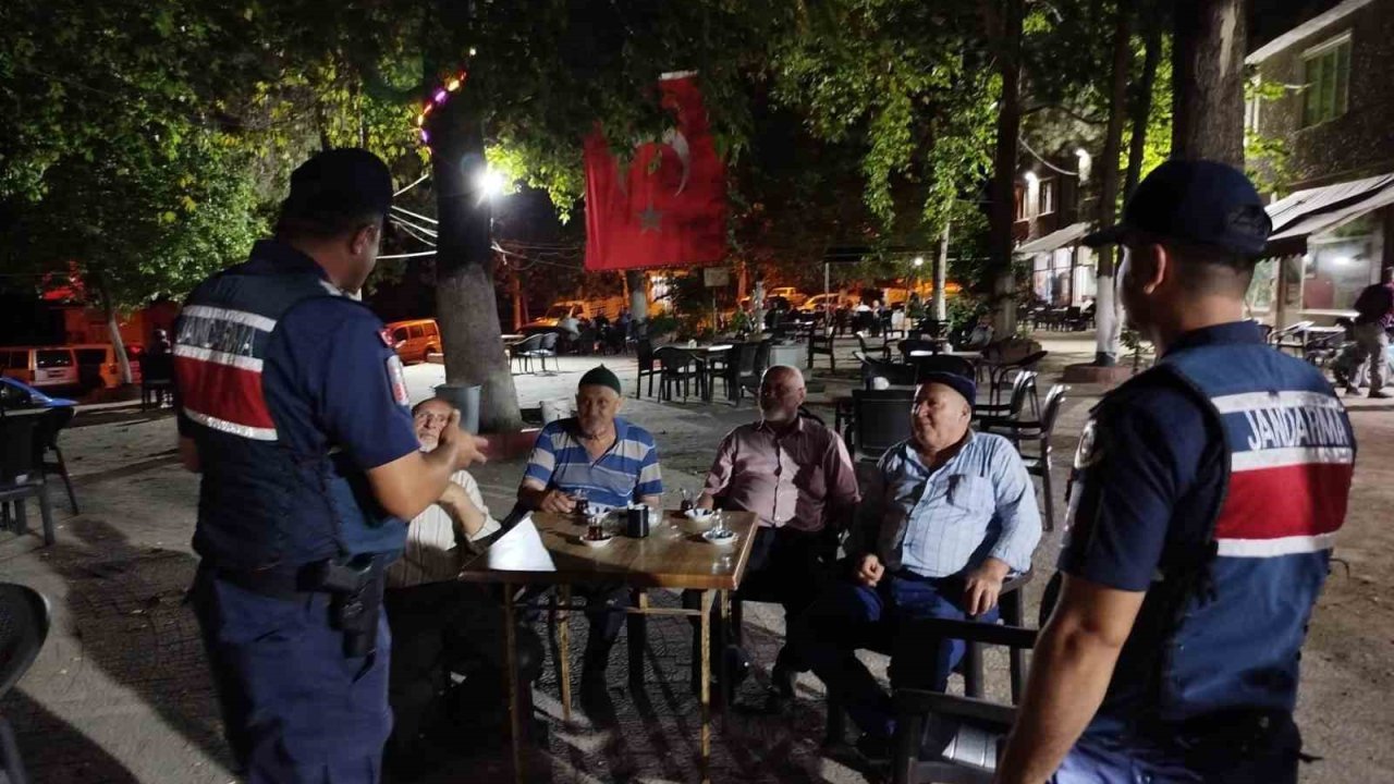 Bilecik’te biçerdöver operatörlerine yangın uyarısı