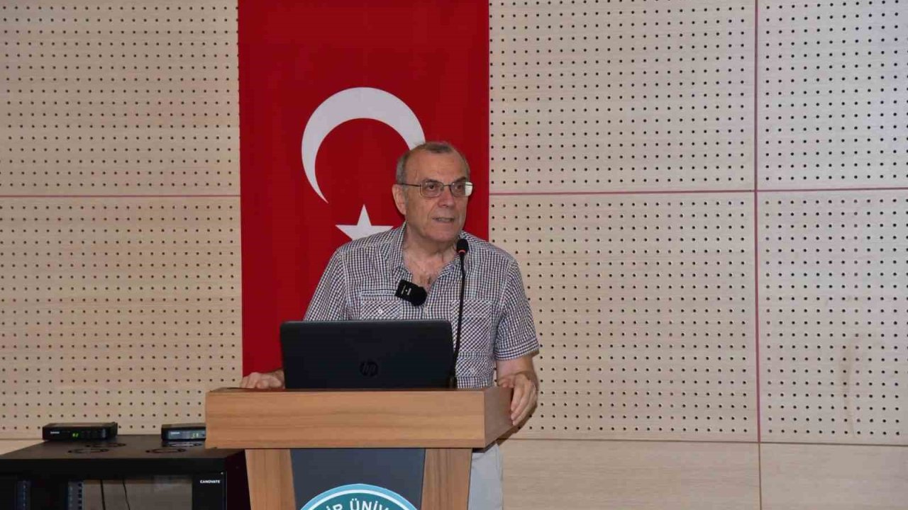 Balıkesir’de Charles Peirce’in Göstergebilimi ve Metaforları konuşuldu
