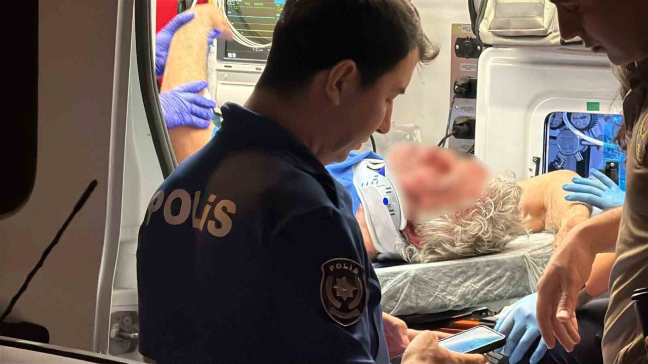 Darp edilen yaşlı adam hastaneye kaldırıldı