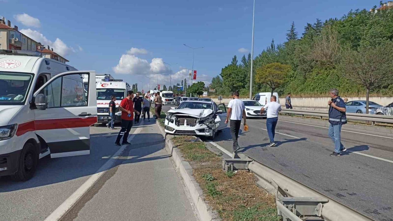 Havza’da zincirleme trafik kazası: 2 yaralı