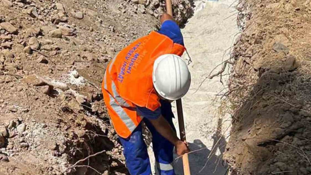 Çetibeli Mahallesi’nin içme suyu hatları yenileniyor