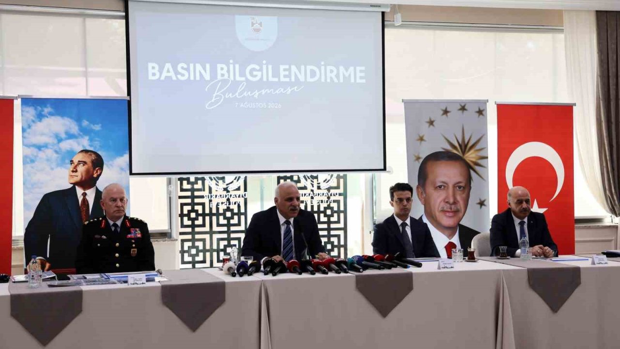 Diyarbakır Valisi Zorluoğlu: "Zehir tacirlerinin başını ezeceğiz"