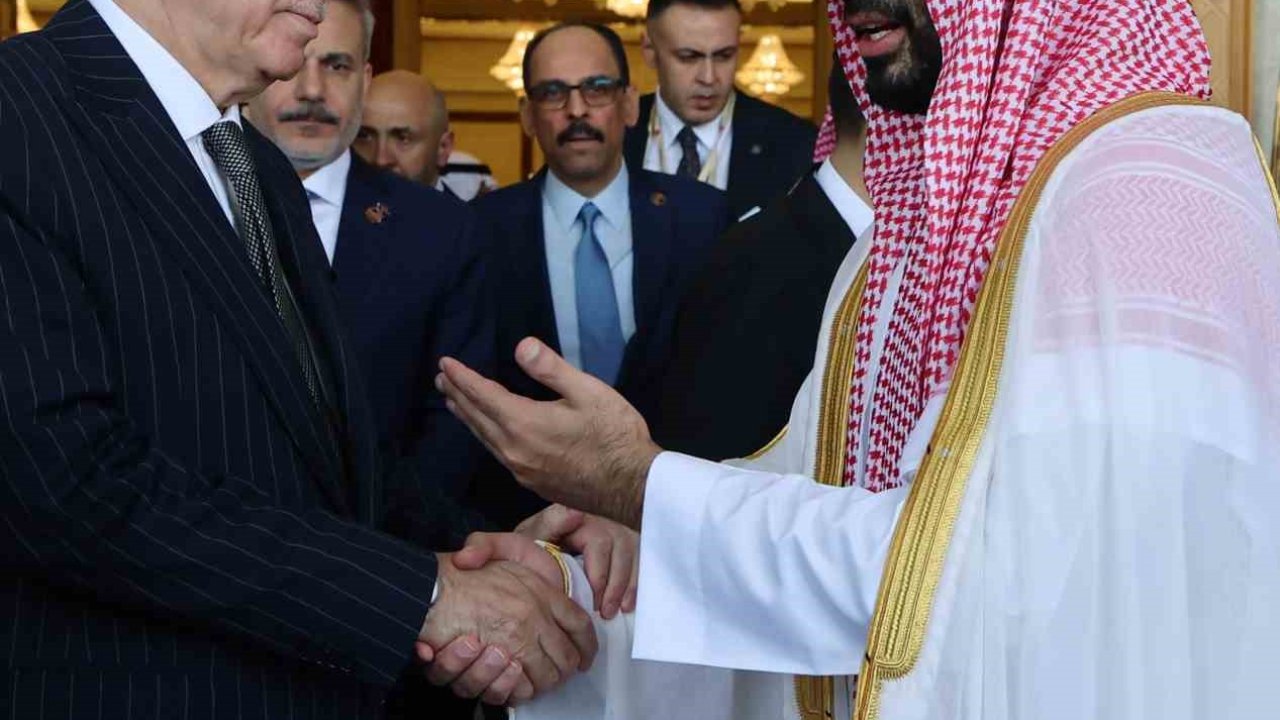 Erdoğan, Suudi Arabistan’dan ayrıldı