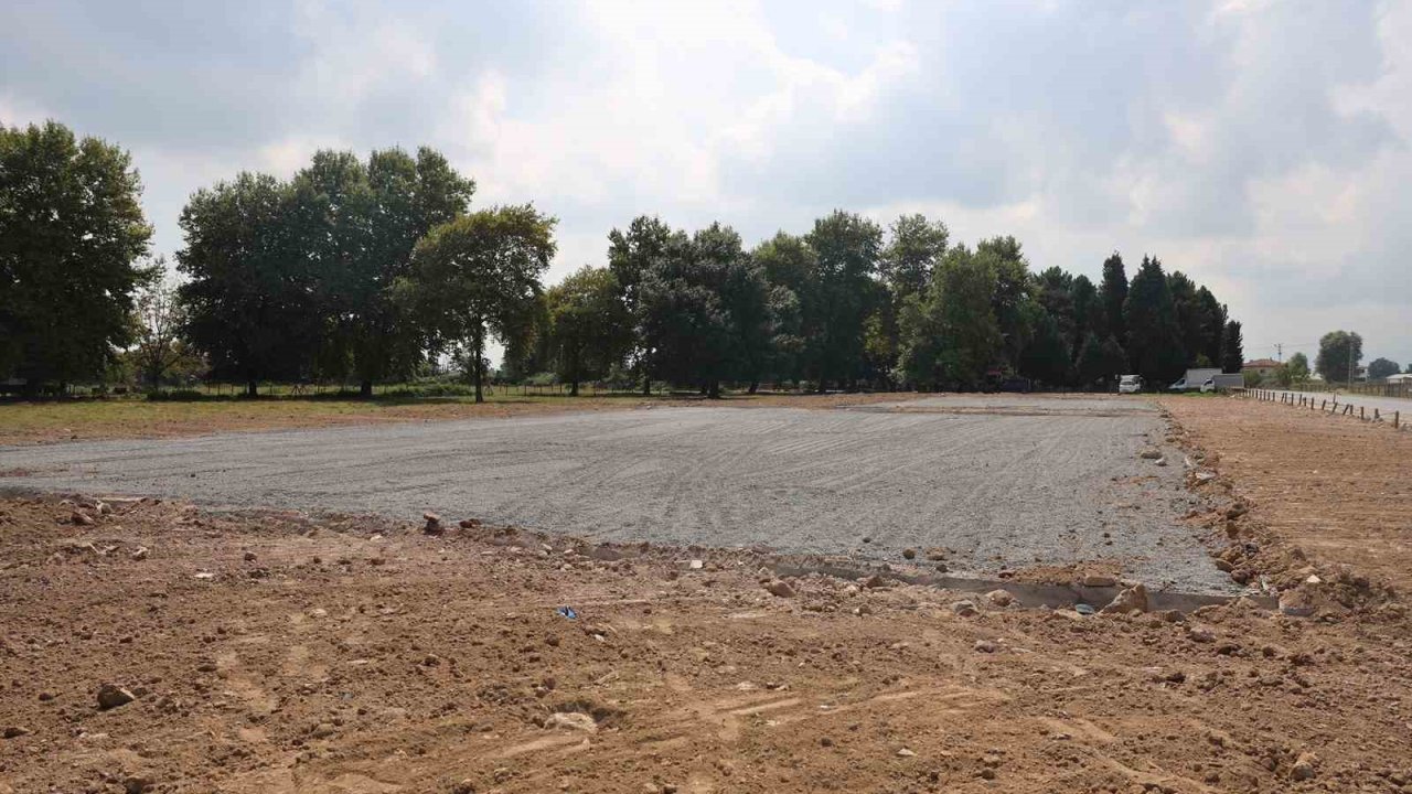 Sakarya’da 3 mahalle daha futbol, voleybol ve basketbol sahasına kavuşuyor