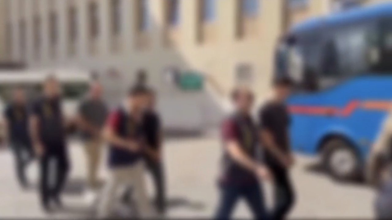 Rojin Kabaiş, Hiranur Nilgün Aygar ve Kıvanç Uman’ın ailelerini hedef alam siber zorbalara operasyon