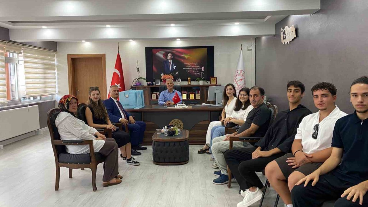 İbrahim Süheyla İzmirli Fen Lisesi’nden YKS’de büyük başarı
