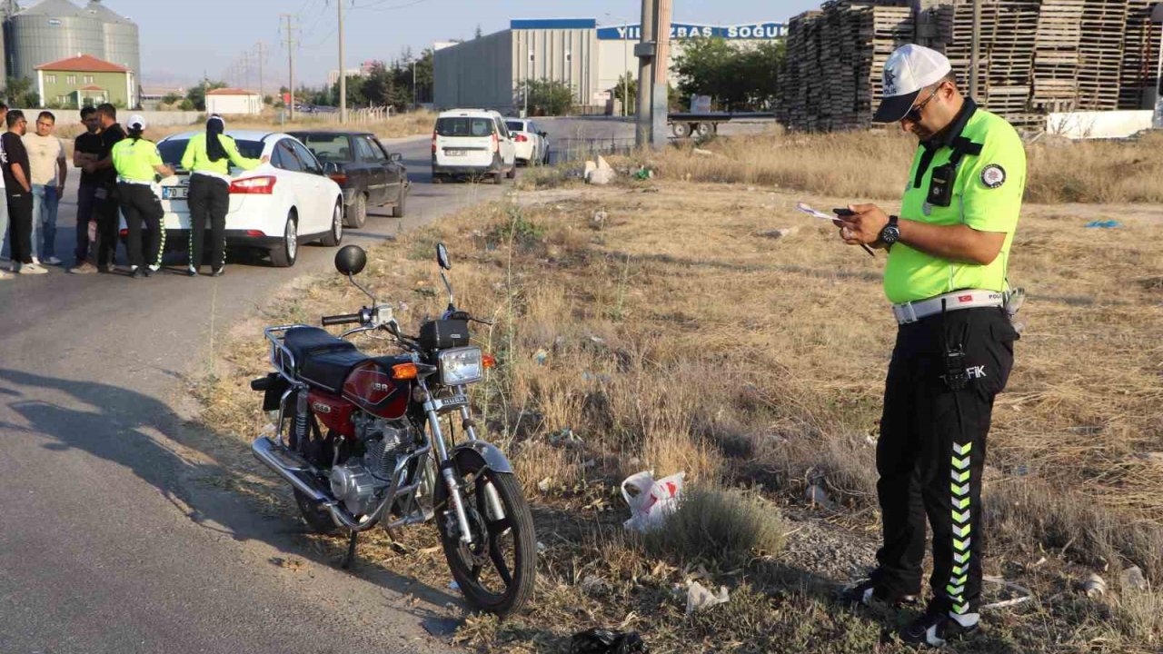 Karaman’da otomobille motosiklet çarpıştı: 1 yaralı