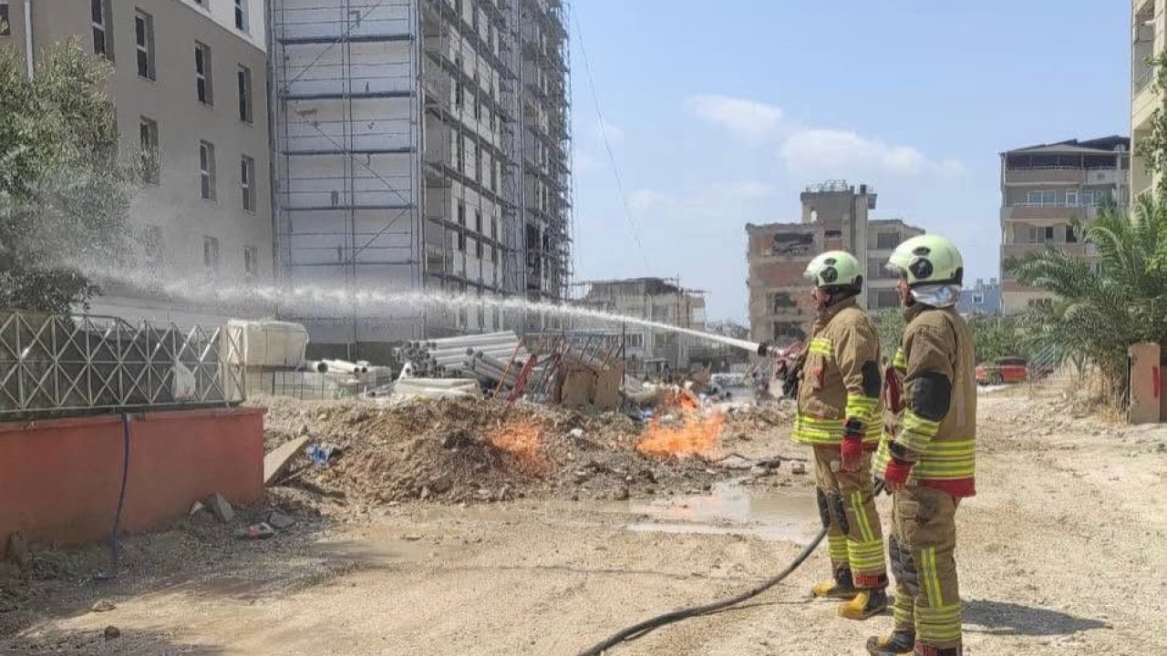 Defne’de doğalgaz borusunda yaşanan sızıntıdan alevler yükseldi