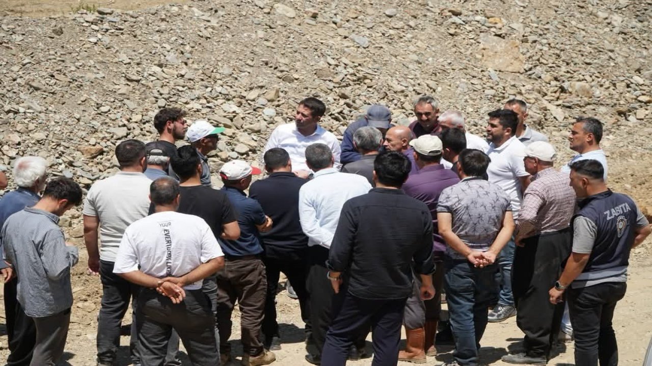 Feke’de Cömert Özen sahada "Her mahallemize aynı gayretle hizmet edeceğiz"