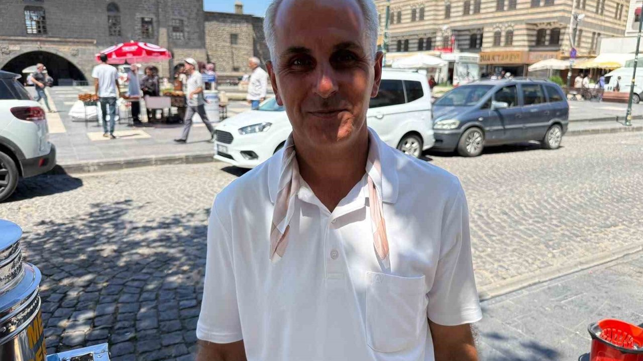 32 yıldır yaz ayları geçim kaynağı oluyor