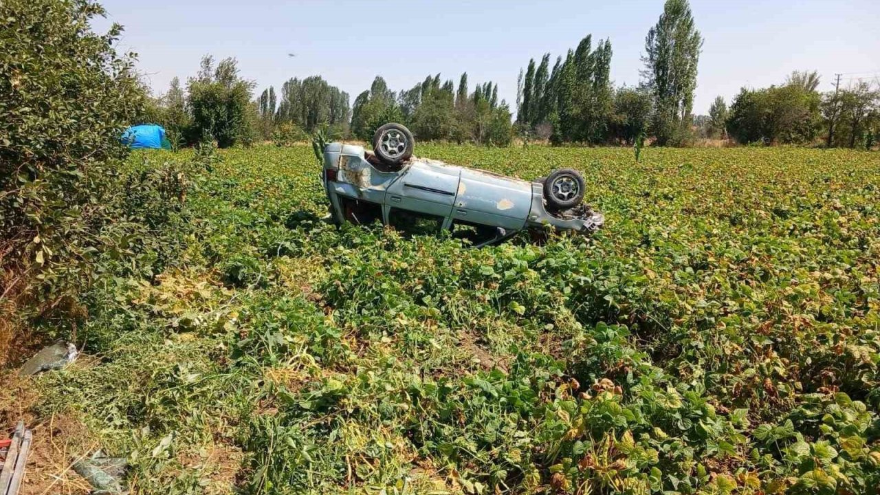Virajı alamayan otomobil devrildi: 1 yaralı