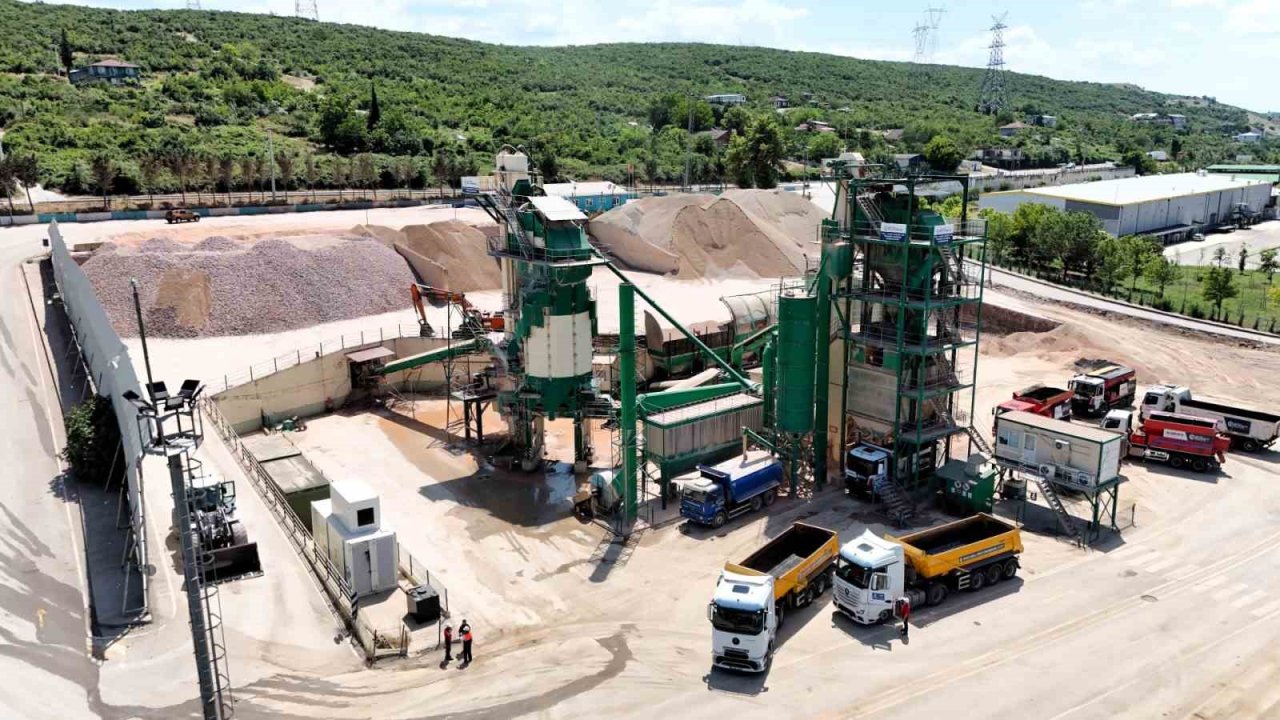 Kocaeli’nin yollarında yerli üretim gücü: 6 ayda 115 bin ton asfalt