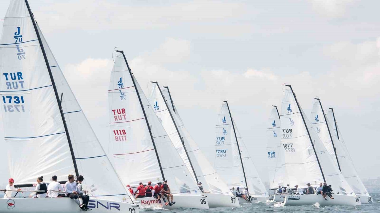 TAYK-Eker Olympos Regatta’da rota yeni yarışlara çevriliyor