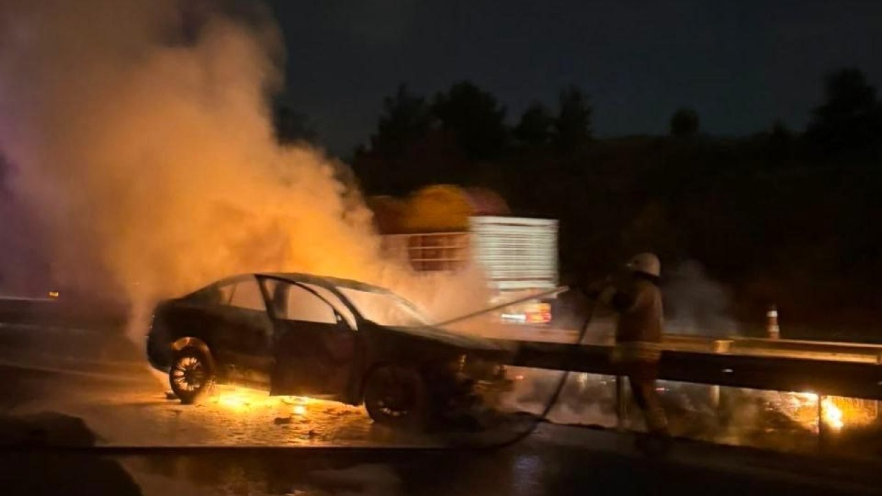 Belen’de yanan otomobil kullanılmaz hale geldi