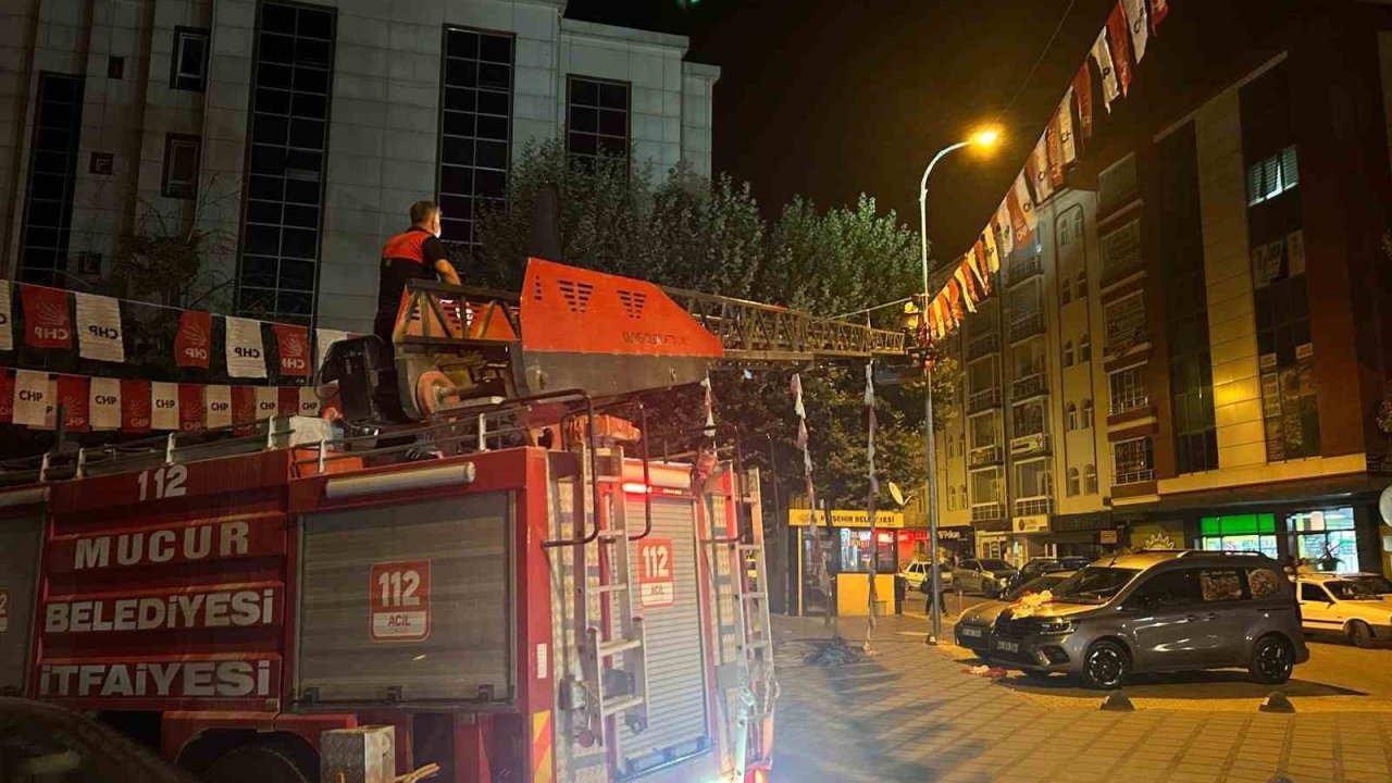 Kırşehir’de CHP’nin bayrak değişimi talebine itfaiyeden olumsuz yanıt
