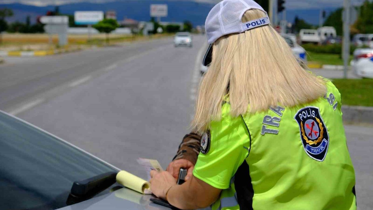 Düzce’de 204 araç trafikten men edildi