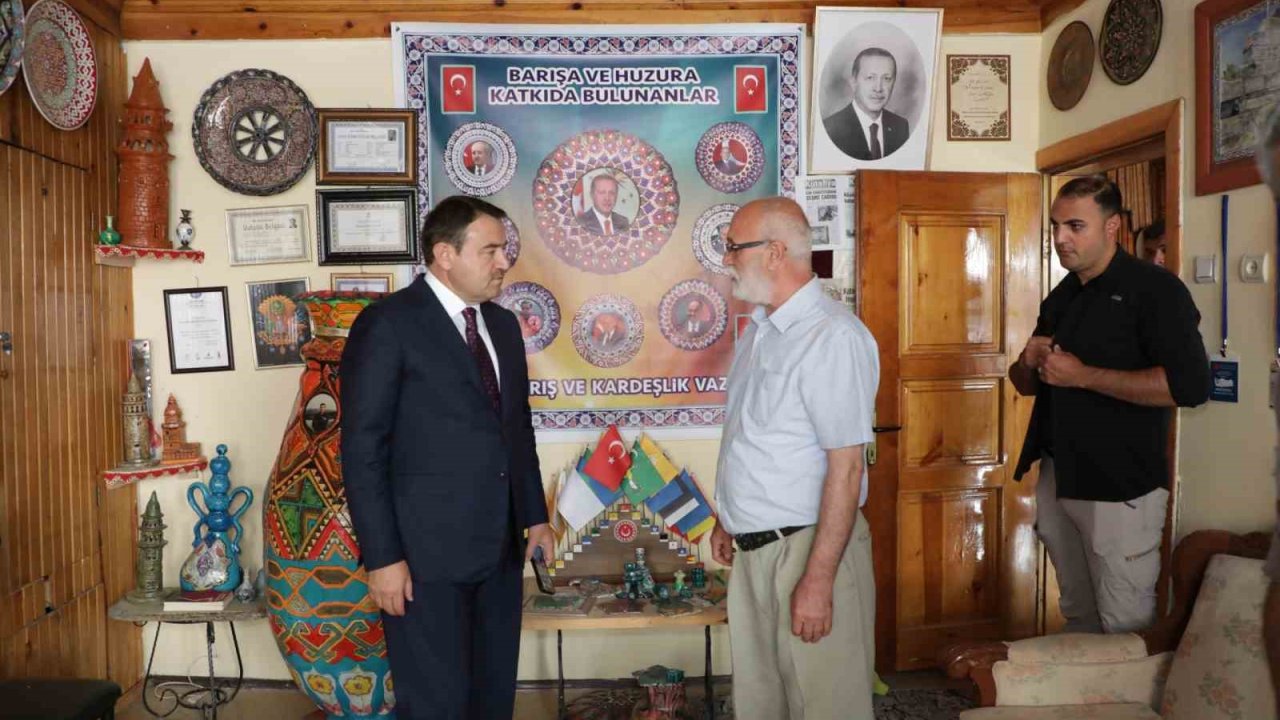 Vali Işın, Sarı Konak Kültür ve Sanat Evi’ni ziyaret etti