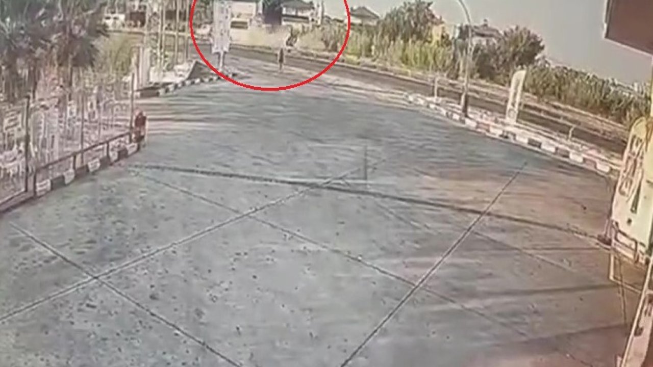 Antalya’da çarpışan araçlar yayalara çarptı: 6 yaralı