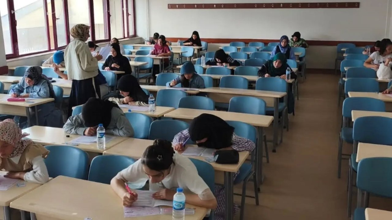 Bayburt’ta ’Dini Bilgiler Yarışması’ düzenlendi