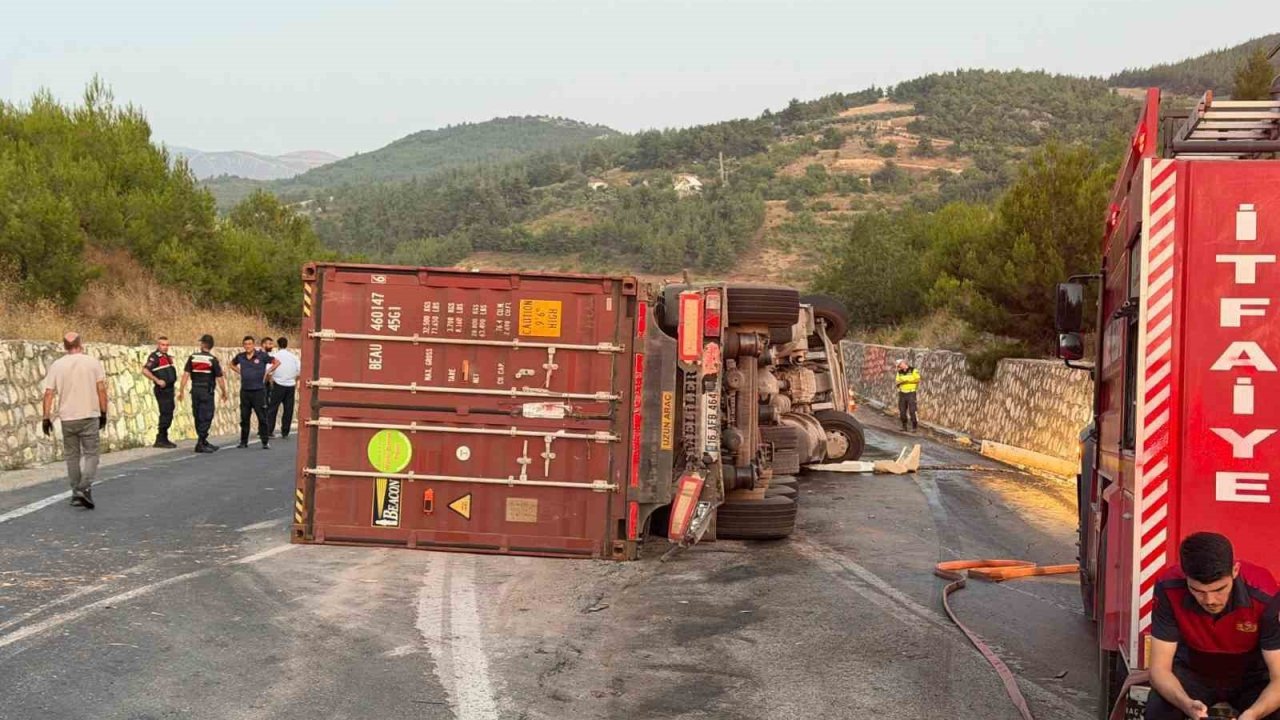 Bilecik’te 2 tır çarpıştı, 1 kişi yaralandı