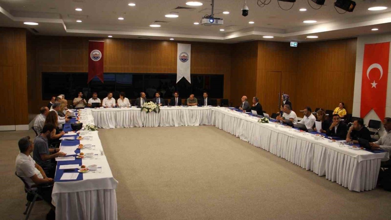 Elazığ’da sağlık hizmetleri değerlendirildi