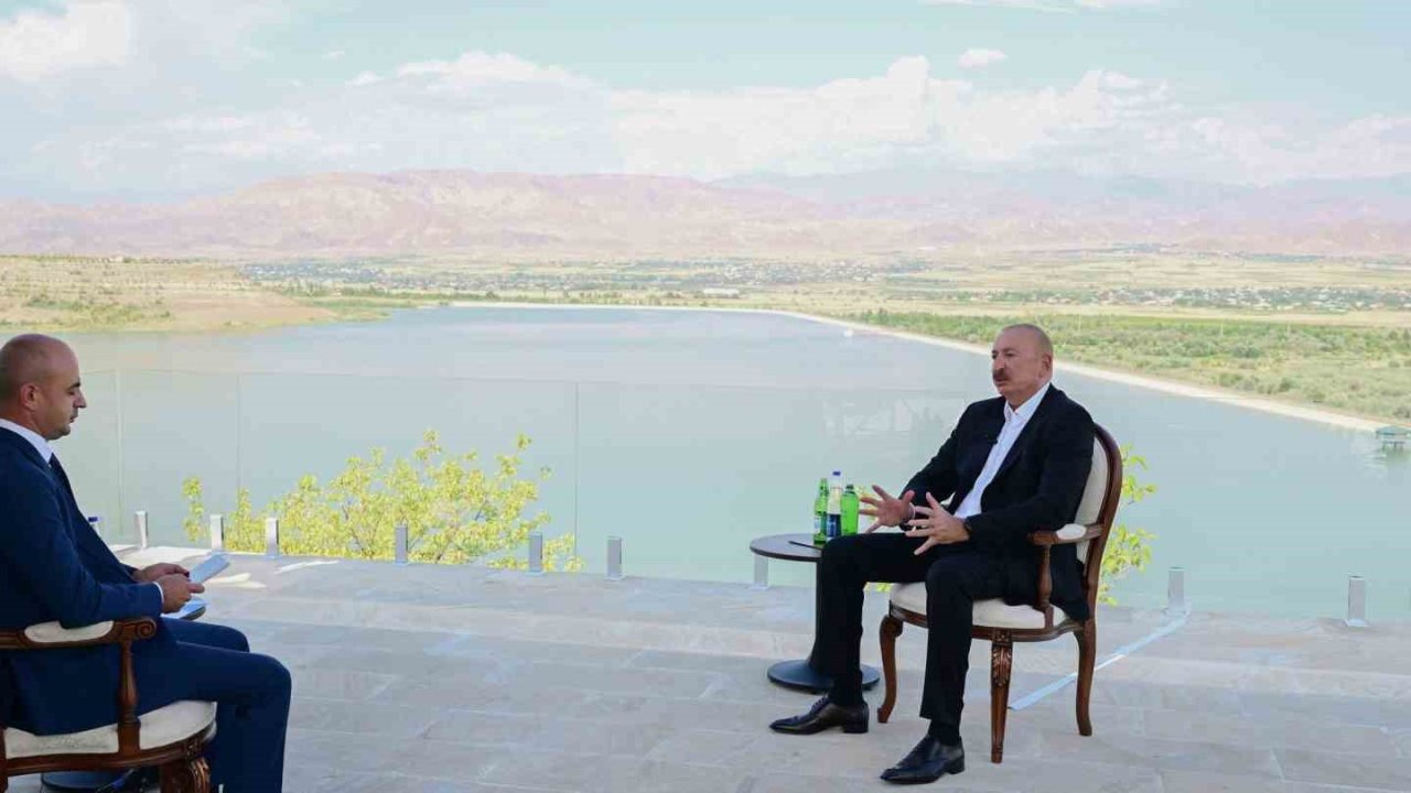 Azerbaycan Cumhurbaşkanı Aliyev: "Nahçıvan’a Ermenistan toprakları üzerinden elektrik hatlarının çekilmesi projesi hazır"