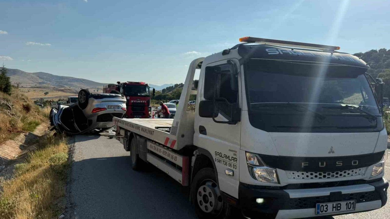 Afyonkarahisar’da trafik kazası: 1 ölü 7 yaralı