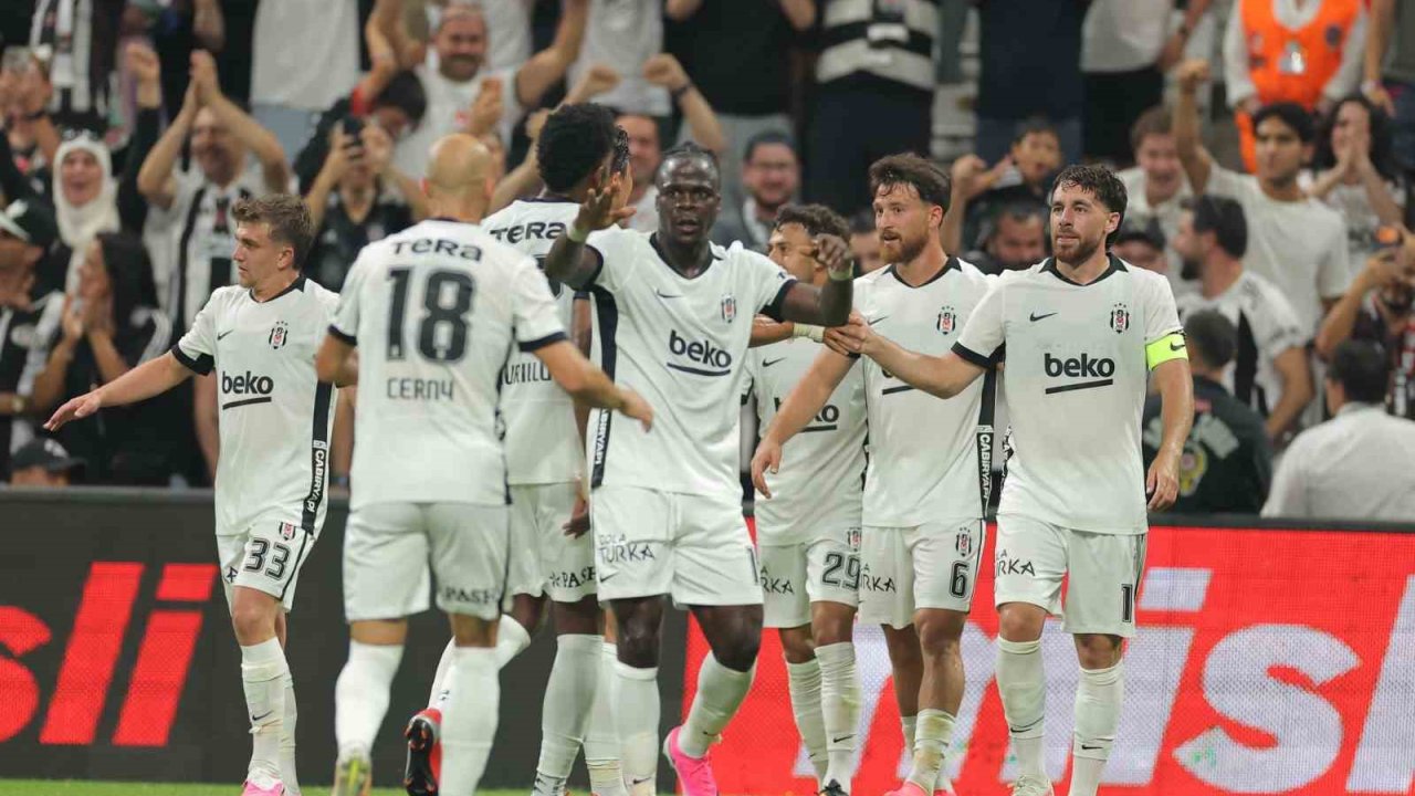 Beşiktaş’ta hedef Avrupa Ligi’nde play-off’a kalmak