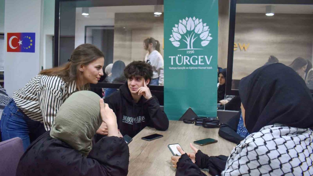 TÜRGEV, üç ülkeden gençleri GENÇ-AĞ’da buluşturuyor