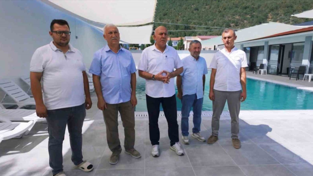Hisarcık’ta Yarı Olimpik Yüzme Havuzu hizmete girdi