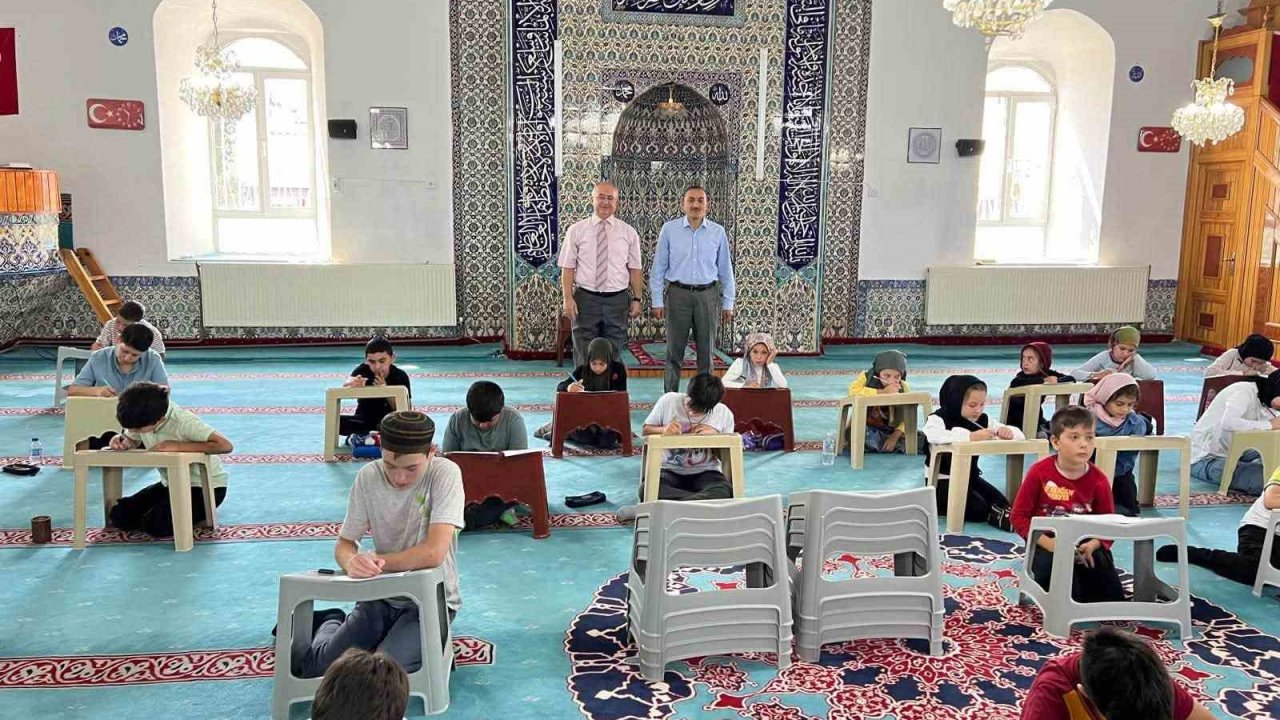 Dumlupınar’da Yaz Kur’an Kursu öğrencilerine Bilgi Birikim Sınavı