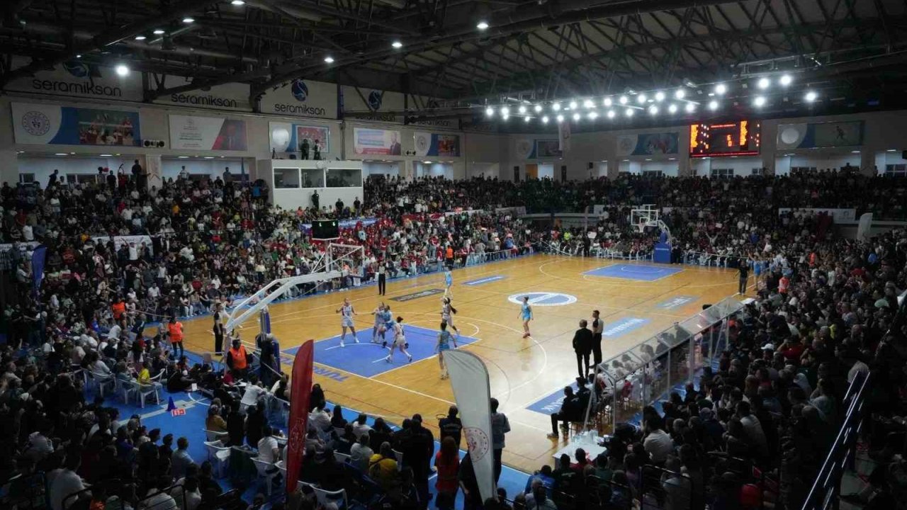 Turgutlu Belediyespor’da reklam alanları satışa sunuldu