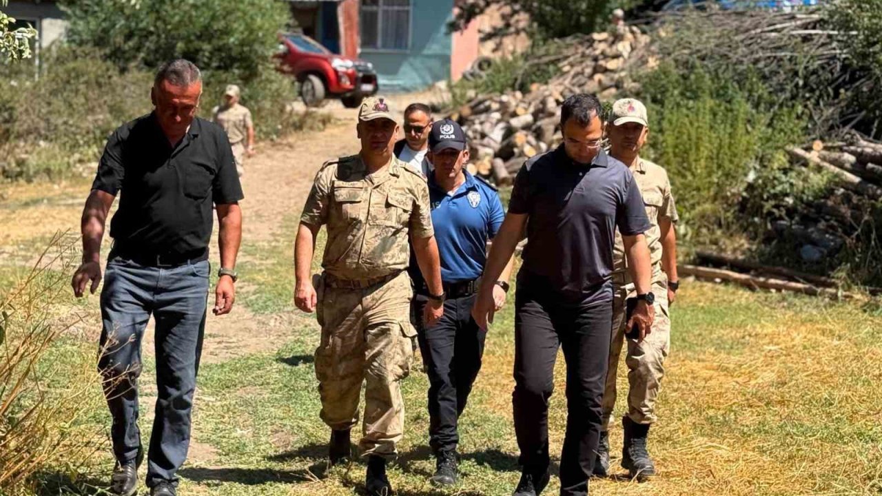 Refahiye Kaymakamı Taşkıran köy ziyaretlerinde vatandaşların taleplerini dinledi