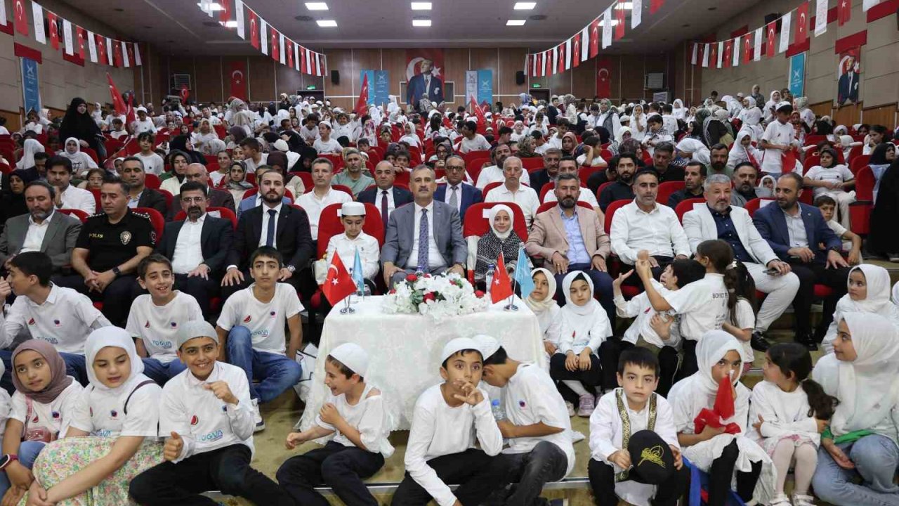 Ağrı’da TÜGVA Yaz Okulu öğrencilerin katılımıyla sona erdi