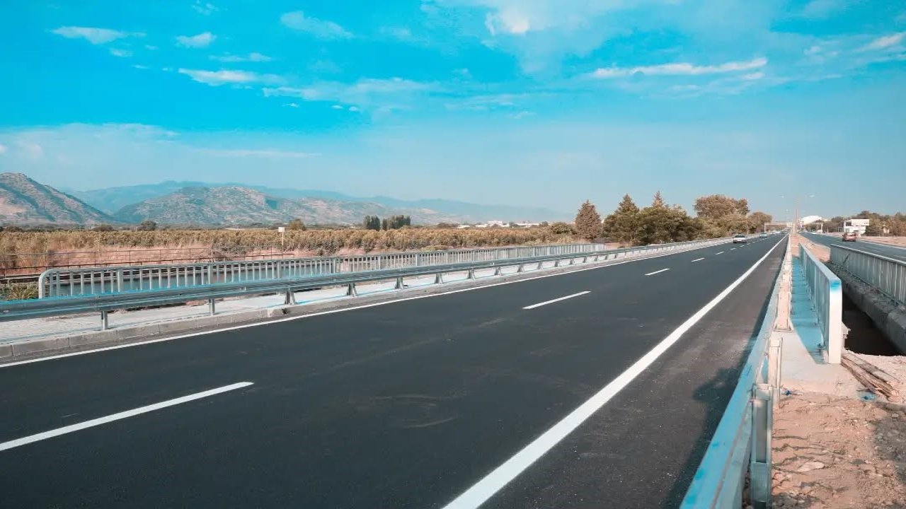 İncirliova’da ulaşımı kolaylaştıracak köprü hizmete açıldı
