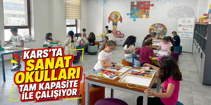 Kars'ta akıl ve zeka oyunları eğitimleri devam ediyor.